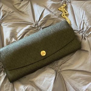 Wallet with wristlet & credit card slots